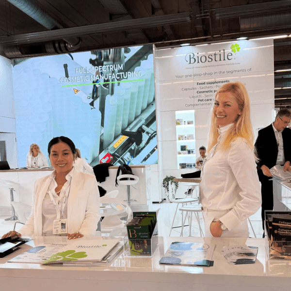 Stand Biostile al CPHI Frankfurt 2025 – consulenti al banco