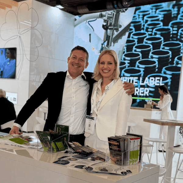 Il team Biostile allo stand white label del CPHI Frankfurt
